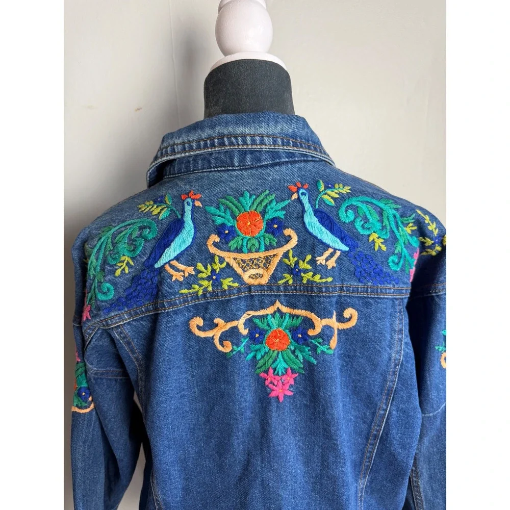 Vintage Embroidered Denim Jacket festival Peacock‎ Floral Boho Trucker hippie M
